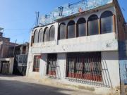 SE VENDE CASA COMO TERRENO EN JLBYR ALTURA GYM REVO DEN...