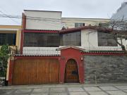 SE VENDE CASA COMO TERRENO EN LA MEJOR ZONA COMERCIAL DE...