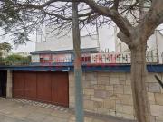 Se Vende Casa Como Terreno Frente A Parque En Av. Buena...
