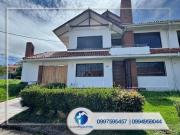 Se vende casa completamente remodelada