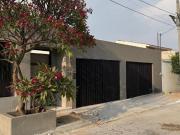 Se vende casa con alberca en Fracc. Boulevares de Tuxtla...