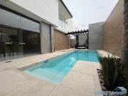 SE VENDE CASA CON ALBERCA FRACC. PRIVADO LOS CIPRESES