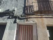 Se vende casa con corral en Abanto