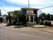 Se vende casa con espacios muy amplios en Las Quintas