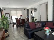 Se vende casa con excelente distribución, acabados y...