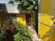 Se vende casa con locales para inversi?n sobre Av Lopez...