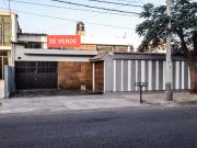 SE VENDE CASA CON PISCINA AV CONDE DE NIEVA 490 M2