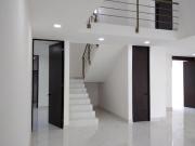 SE VENDE CASA CON PISCINA Y RECAMARA EN PLANTA BAJA EN...