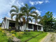 Se Vende Casa con Terreno de 1800 m2 en las Villegas,La...