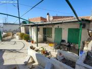 SE VENDE CASA CUEVA CON TERRENO Y VARIAS CONSTRUCCIONES...