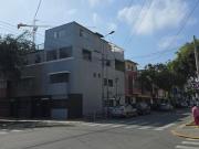 Se vende casa de 195m2 total de 3 pisos en cercado de lima