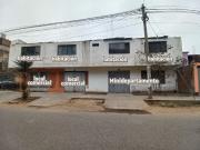 Se Vende Casa De 2 Pisos Cerca A La Estacion Los Postes