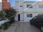 se vende casa de 2 pisos en Privada acacias Terán tuxtla...