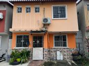 Se vende casa de 3 dormitorios en Urb.Loma Vista. en vía...