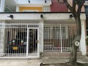 SE VENDE CASA DE 3 NIVELES EN LA URBANIZACIÓN NEVADA