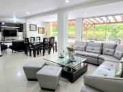 SE VENDE CASA DE 3 NIVELES EN PACE, SUR DE CALI CONJUNTO...