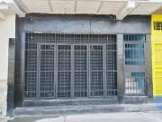 Se Vende Casa de 3 Niveles, Potencial Comercial, en...