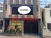 Se Vende Casa De 3 Pisos Con Local Comercial En Avenida...