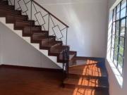 SE VENDE CASA DE 3 PISOS EN CONDOMINIO CERRADO EN...