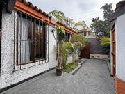 ¡Se vende casa de 3 pisos en Surco por $450,0000!