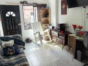 SE VENDE CASA DE 3 PISOS INDEPENDIENTES CERCA AL CENTRO