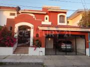 Se vende casa de 3 recamaras en Lomas de Circunvalación