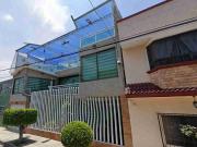 SE VENDE CASA DE 4 HABITACIONES EN MARAVILLA,...