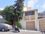 Se vende casa de 4 recámaras en Colinas de Agua...