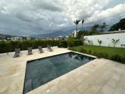 Se vende casa 720m2 Lomas de San Roman 0014