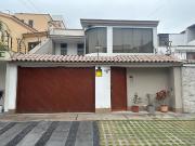 SE VENDE CASA DE DOS PISOS INDEPENDIZADAS EN SANTA...