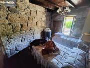 SE VENDE CASA DE PIEDRA CON PARCELA DE 3500M EN COLES...