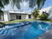 ️️SE VENDE CASA DE UN NIVEL CON ALBERCA ️ FRACC PARAÍSO...