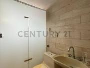 ¡SE VENDE CASA DE USO COMERCIAL PARA REMODELAR!