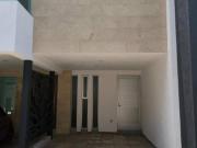 SE VENDE CASA DENTRO DEL FRACCIONAMIENTO ALAMOS EN SAN...