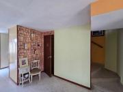 SE VENDE CASA DUPLEX MUY ILUMINADA Y EN CONJUNTO CERRADO!