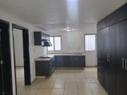 Se Vende Casa Dúplex Semi Moderna en Chapalita
