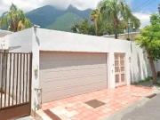 SE VENDE CASA EN AVENIDA CONSTELACIONES COLONIA CONTRY...