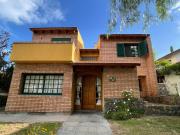SE VENDE CASA EN BARRIO DALVIAN CIUDAD DE MENDOZA