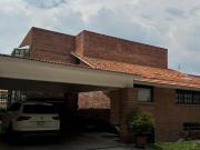 Se vende casa en Bosque de las Palmas, Interlomas en privada