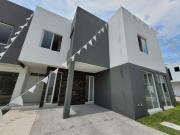 Se vende casa en Bosques de Santa Anita en Coto Vicenza...