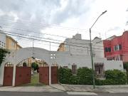 SE VENDE CASA EN CALLE FRANCISCO VILLA MIGUEL HIDALGO...