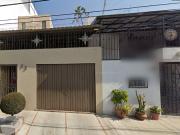 SE VENDE CASA EN CALLE VILLA DE TEZOZOMOC VILLA DE...