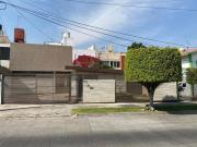 SE VENDE CASA EN CIRCUITO DE LAS FLORES JARDINES DE LA...