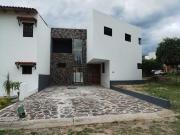 Se vende casa en Colinas de Santa Anita, Tlajomulco de...