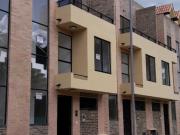 Se vende casa en condominio en Tenjo con zonas sociales...