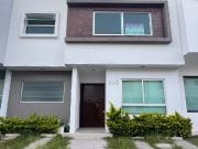 Se vende casa en condominio Nueva Galicia, La Tijera,...