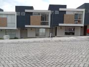 SECTOR CONOCOTO LA SALLE, EN VENTA CASA 2D + ESTUDIO,...