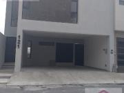 SE VENDE CASA EN CUMBRES ?LITE PREMIER