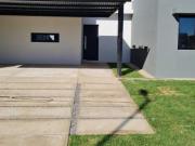 SE VENDE! Casa en Docta, 3 dormitorios, 2 baños, patio