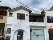 Se Vende Casa En El Barrio Granada Sector Comercial
